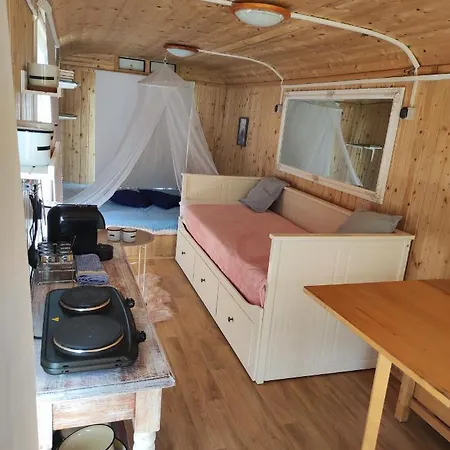 Camping Maringotka Domov -tiny House *